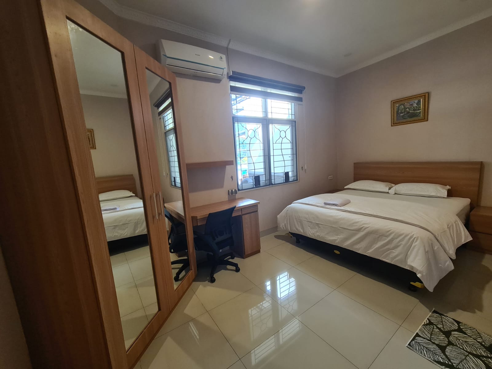 Rumah Disewakan Fully Furnished di Taman Beverly Lippo Cikarang